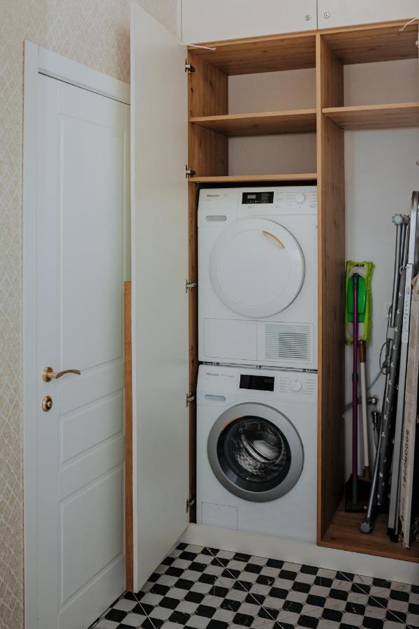 V.I.P Apartments Dominikanos إلفيف المظهر الخارجي الصورة