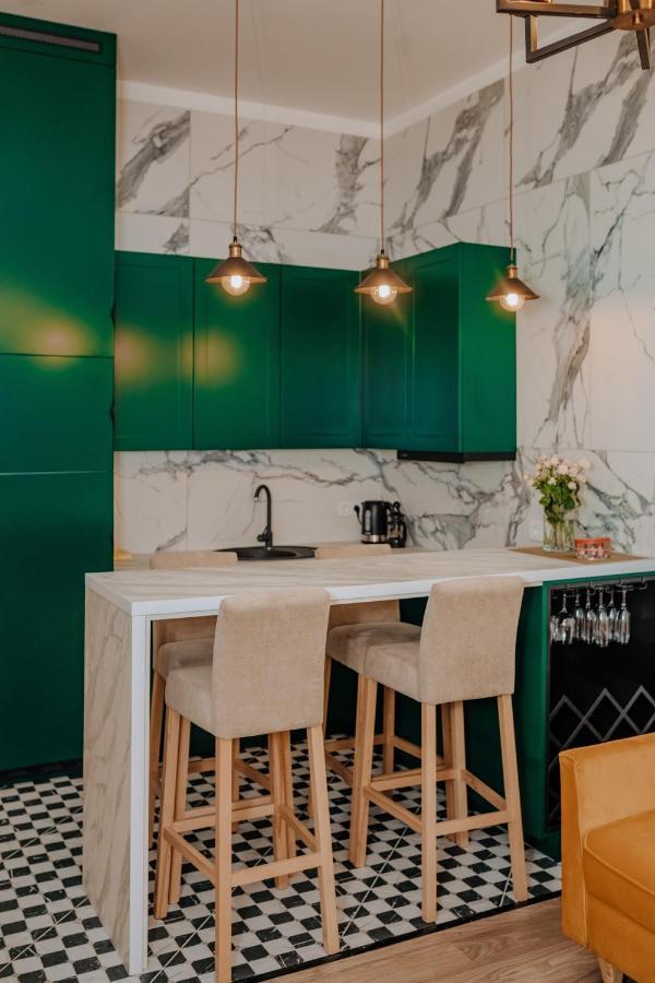 V.I.P Apartments Dominikanos إلفيف المظهر الخارجي الصورة