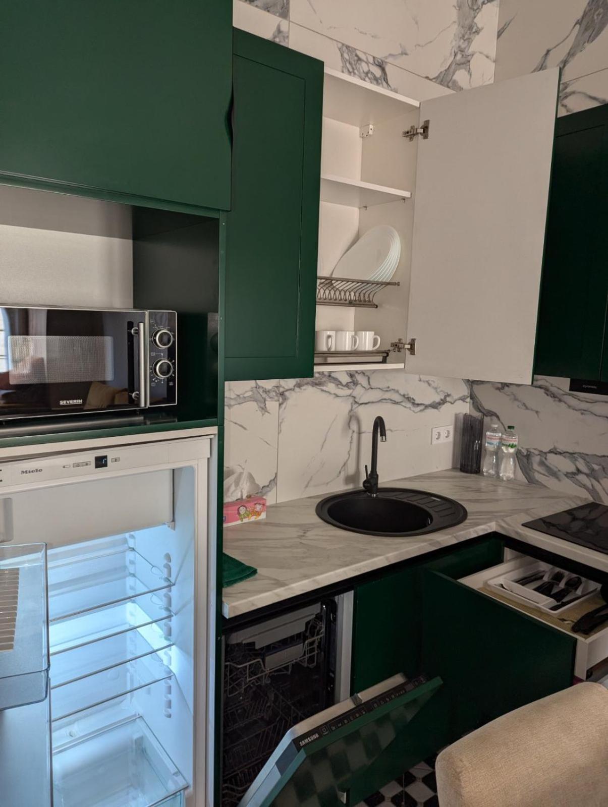 V.I.P Apartments Dominikanos إلفيف المظهر الخارجي الصورة